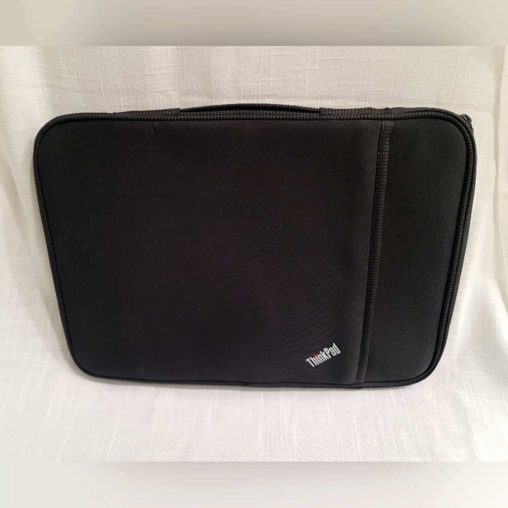 NEW Lenovo ThinkPad Laptop/Tablet Sleeve 13" Black Tablet Sleeve